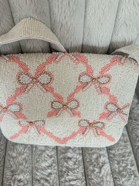 Cream and Pink Beaded Bow-Pattern Crossbody Bag